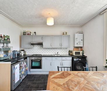 2 bedroom apartment to rent - Photo 6
