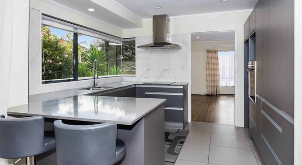 Family Home in Dual Westlake Zone - Photo 1