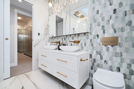 Fully Furnished Family Home. - Photo 5