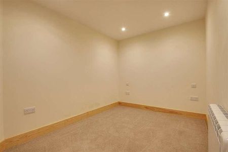 High Street, Hemel Hempstead, HP1 - Photo 2