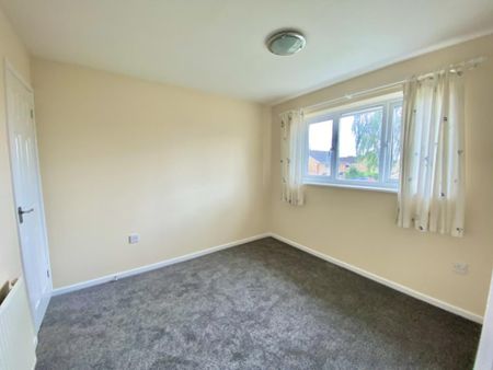 3 bedroom semi-detached house to rent - Photo 5