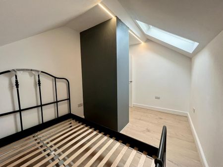 3 bedroom flat to rent - Photo 4