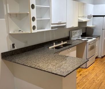 For Lease - 306 PRESLAND Road Unit# B, Overbrook - Castleheights an... - Photo 5