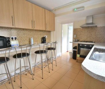 4 bedroom terraced house to rent - Photo 4