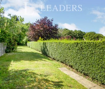 2 bedroom house to rent Connaught Road, Brookwood, Woking, GU24 - Photo 1