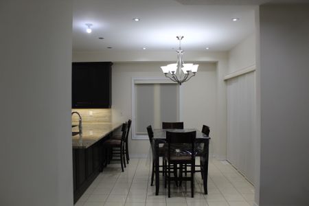 For Lease - 210 Bellchase Trail, Brampton, Ontario - Photo 3