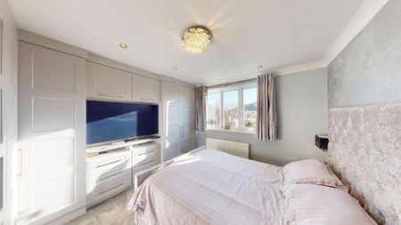 3 bedroom semi-detached house to rent - Photo 5