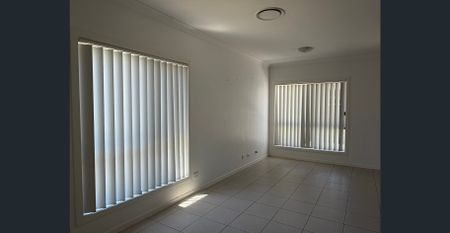 Beautiful and Spacious Property - Photo 4