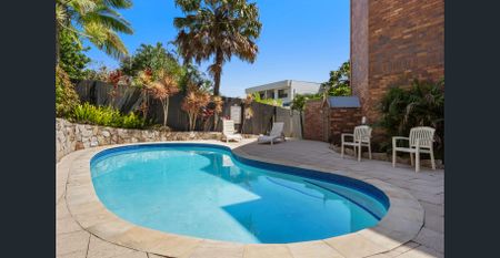 2 Bedroom Beach Front Unit - Photo 5