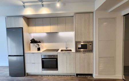 For Lease - 1 Jarvis Street Unit# 410, Hamilton, Ontario - Photo 3