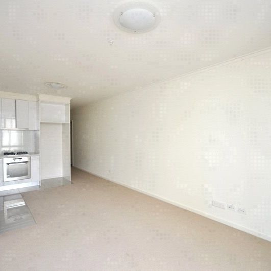 2107/63 Whiteman Street - Photo 1