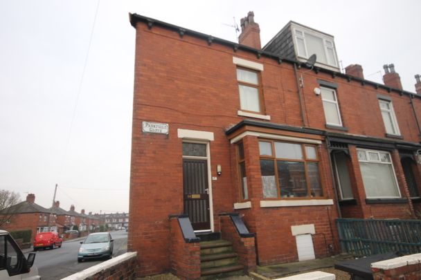 Flat 3, Parkfield Grove, Beeston, Leeds, LS11 7LS - Photo 1