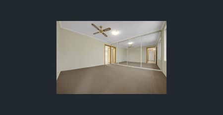 Unique hillside home - Photo 2