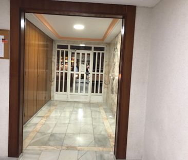 Piso de alquiler en Carrer D'elx, Centro - Photo 5