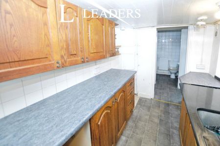 2 bedroom terraced house to rent - Photo 3