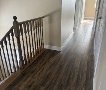 For Lease - 294 Pine Avenue, Oshawa, Ontario - Photo 4