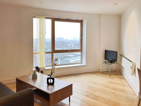 2 bedroom flat to rent - Photo 1