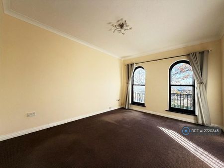 2 bedroom flat to rent - Photo 4