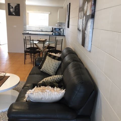 NEWLY RENOVATED FULLY FURNISHED SOUTH MACKAY UNIT - Photo 1