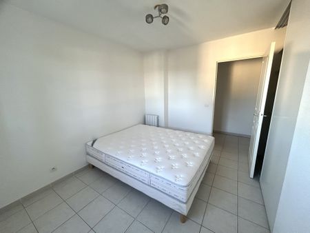 Location Appartement 2 pièces 40m² MALLEMORT 13370 - Photo 2