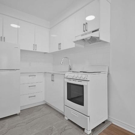 1 CH - 1 SDB - Montréal - $1,075 /mo - Photo 3