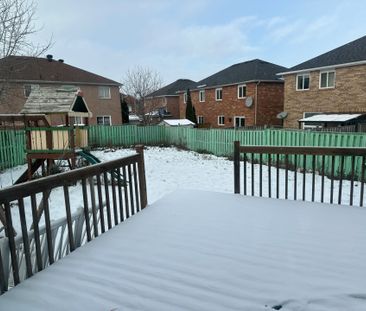 For Lease - 80 Farthingale Crescent, Brampton, Ontario - Photo 4