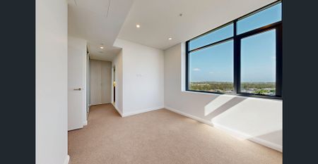 Stunning Two Bedroom Apartment with Lovely District Views - Photo 4