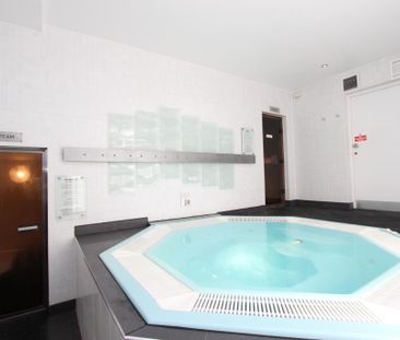 3 bedroom apartment to rent - Photo 2