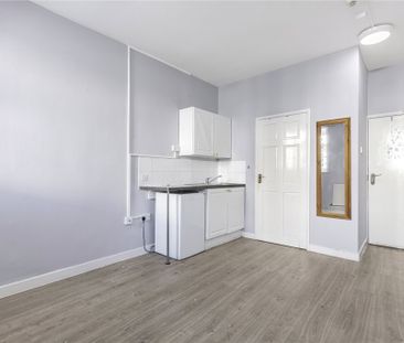 Coldharbour Lane, London, SW9 - Photo 1