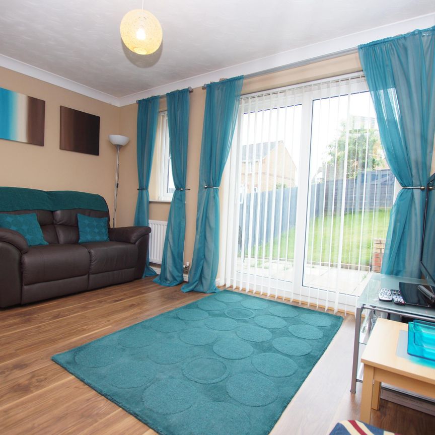 Wentworth Crescent, Bradford - Photo 1