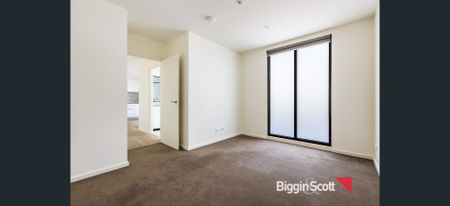 Modern Inner-City Living in the Heart of Richmond - Photo 4