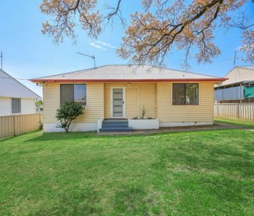 3-Bedroom Home for Rent in South Tamworth - Photo 1