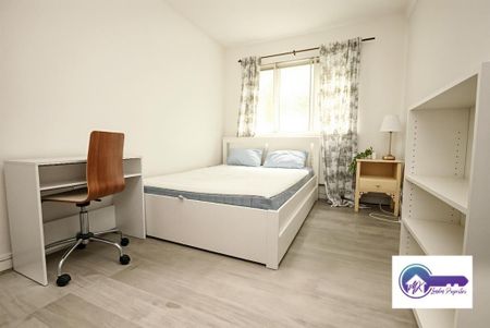 3 Bedroom Flat To Rent - Photo 5