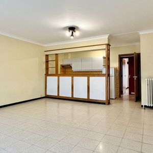 Appartement te huur in Kortrijk voor € 775 met 2 slaapkamers - Photo 2