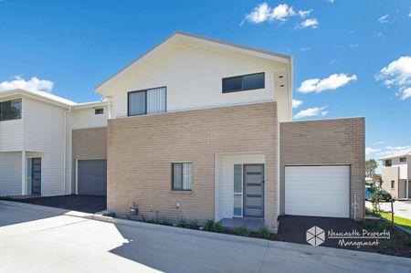 9 Firetail Street, Thornton - Photo 5