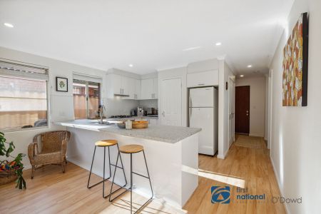 Neat and Tidy Home Available 9th Jan! - Photo 2