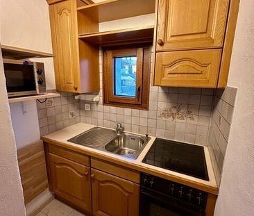 Charming penthouse apartment with lake view in Schmerikon - Photo 2