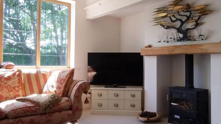 3 bedroom detached house to rent - Photo 2