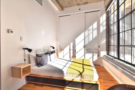 Loft / Studio for rent, Montréal (Ville-Marie) - Photo 2