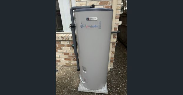 Partly Furnished Townhouse with Solar Power Savings - Excellent Location in Richlands - Photo 1