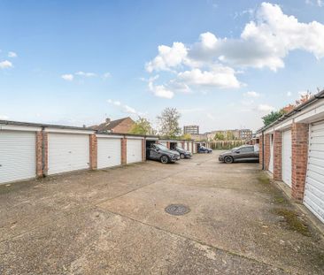 2 bedroom maisonette to rent - Photo 4