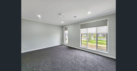 Quality Family Home - Club Armstrong Included! - Photo 4