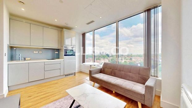 Studio to rent - Photo 1