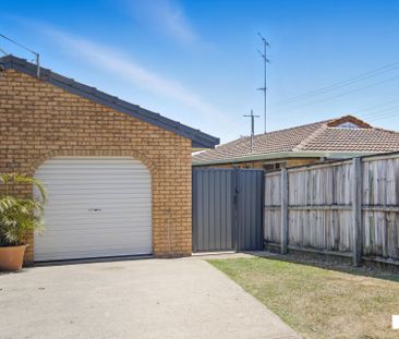 Fully Renovated 2-Bedroom Unit – Stylish, Secure & Centrally Locate... - Photo 5