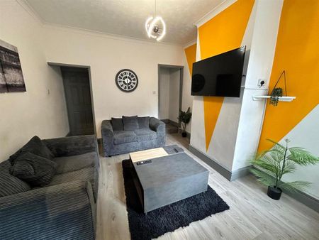 3 bedroom terraced house to rent - Photo 3