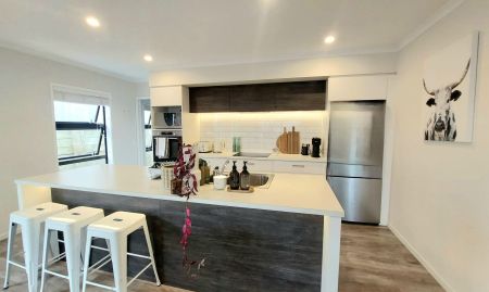 Modern and Spacious 4- Bedroom Home for Rent - Pyes Pa - Pyes Pa - Photo 2