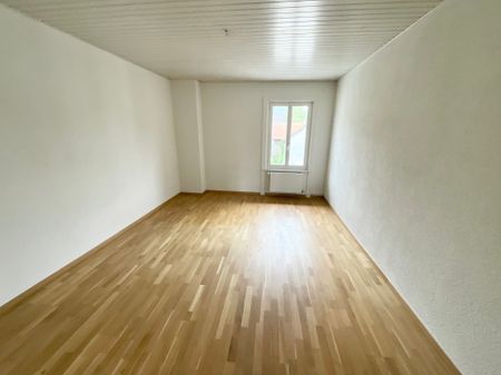Appartement de 3.5 pièces avec balcon et cheminée - Foto 3