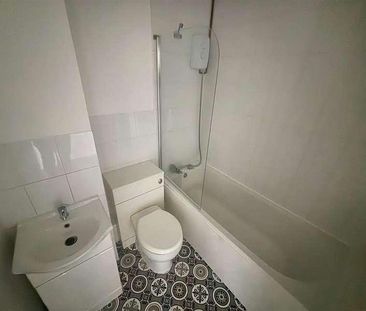 Cranham Close, Abbeymead, Gloucester, GL4 - Photo 5