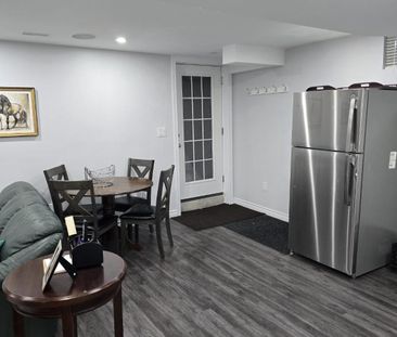 For Lease - 3229 Paul Henderson Drive, Mississauga, Ontario - Photo 2