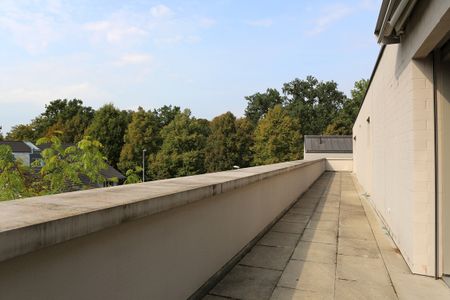 Moderne 4.5-Zimmer-Attikawohnung auf dem Bruderholz - Foto 2